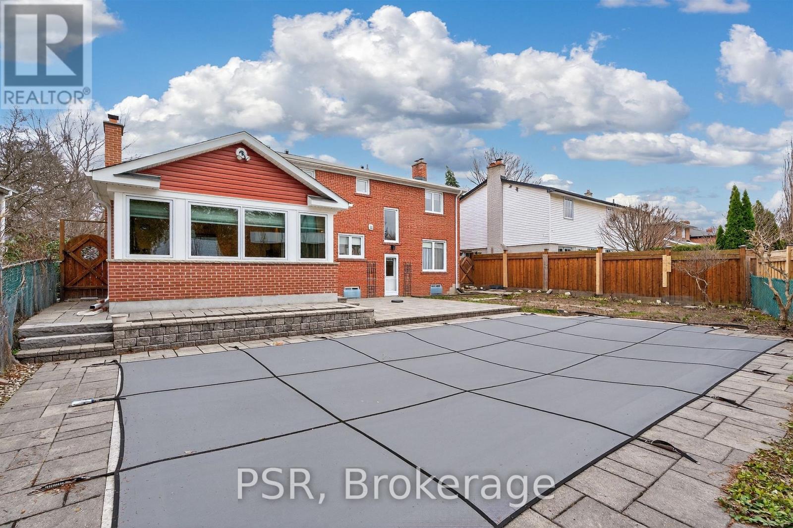 575 Patricia Drive, Oakville, Ontario  L6K 1M4 - Photo 24 - W12953322