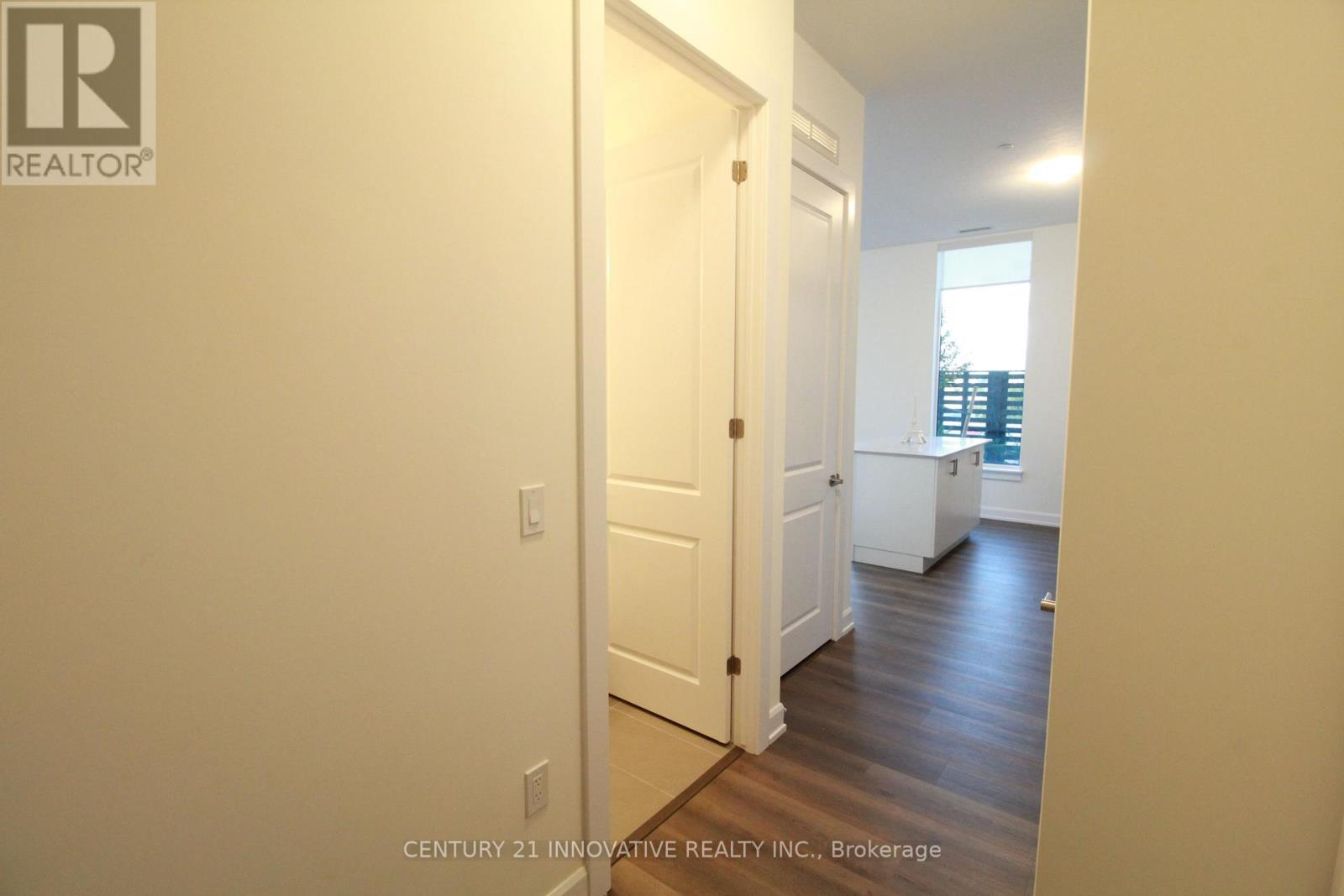 106 - 3200 William Coltson Avenue, Oakville, Ontario  L6H 7W6 - Photo 4 - W12953330