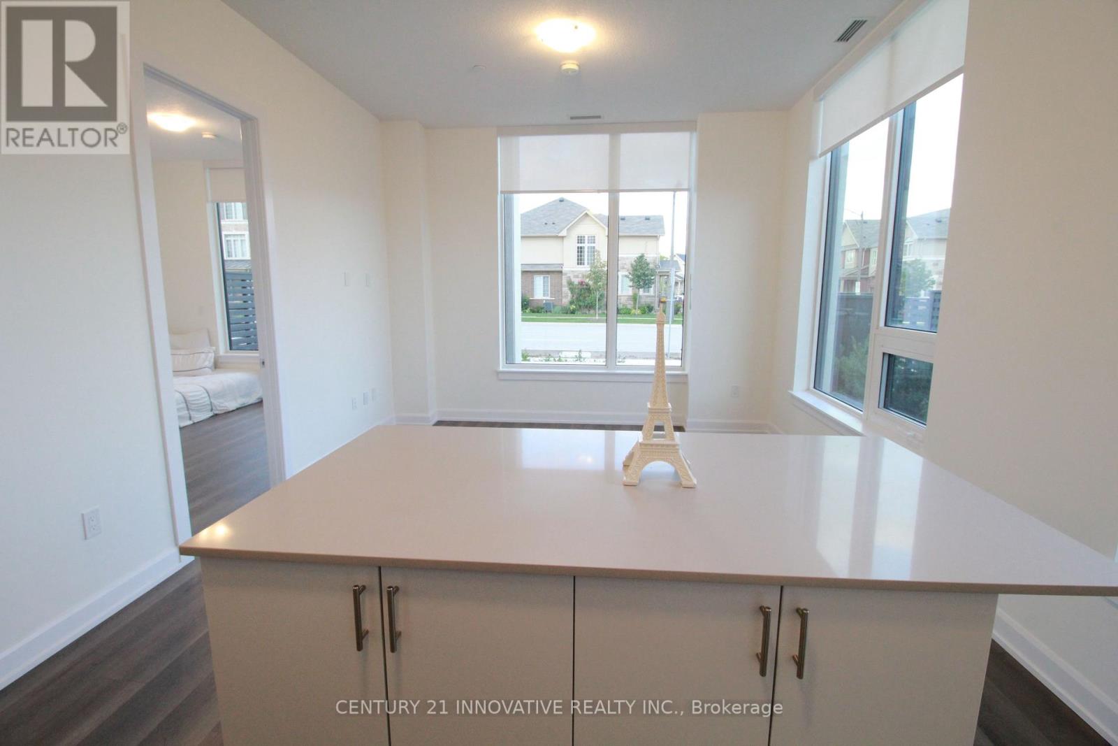 106 - 3200 William Coltson Avenue, Oakville, Ontario  L6H 7W6 - Photo 9 - W12953330