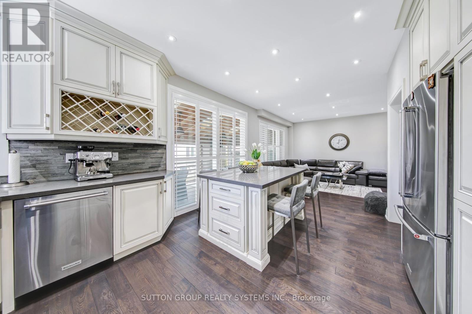 3336 Crompton Crescent, Mississauga, Ontario  L5B 4C7 - Photo 13 - W12953340