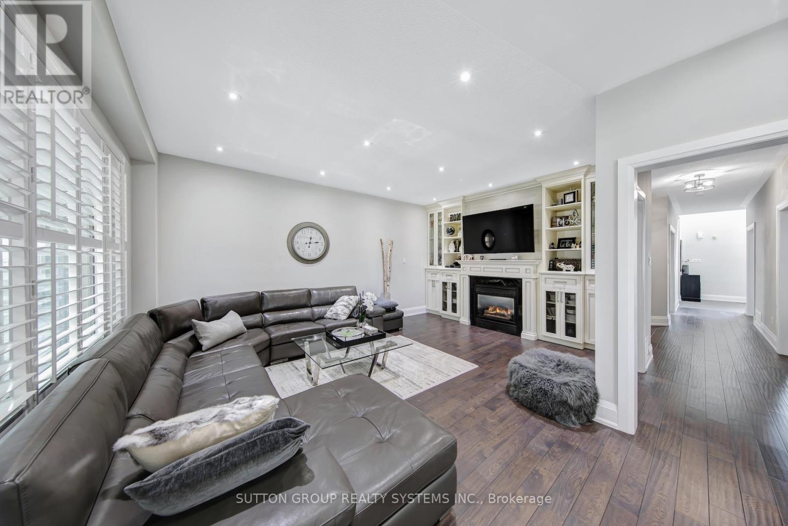 3336 Crompton Crescent, Mississauga, Ontario  L5B 4C7 - Photo 19 - W12953340