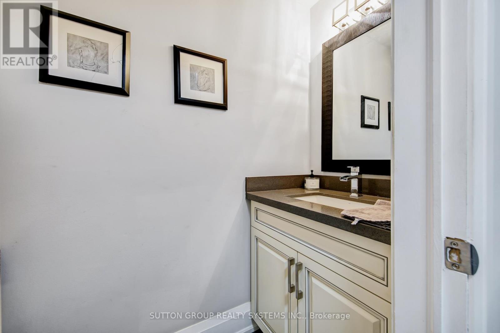 3336 Crompton Crescent, Mississauga, Ontario  L5B 4C7 - Photo 22 - W12953340