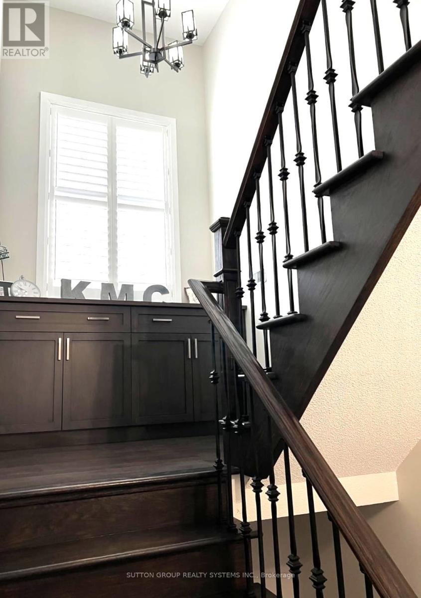 3336 Crompton Crescent, Mississauga, Ontario  L5B 4C7 - Photo 25 - W12953340