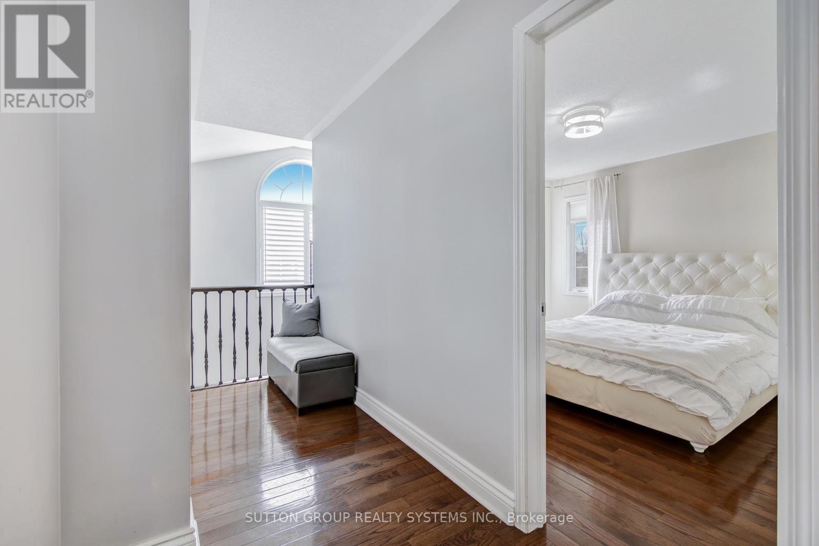 3336 Crompton Crescent, Mississauga, Ontario  L5B 4C7 - Photo 28 - W12953340