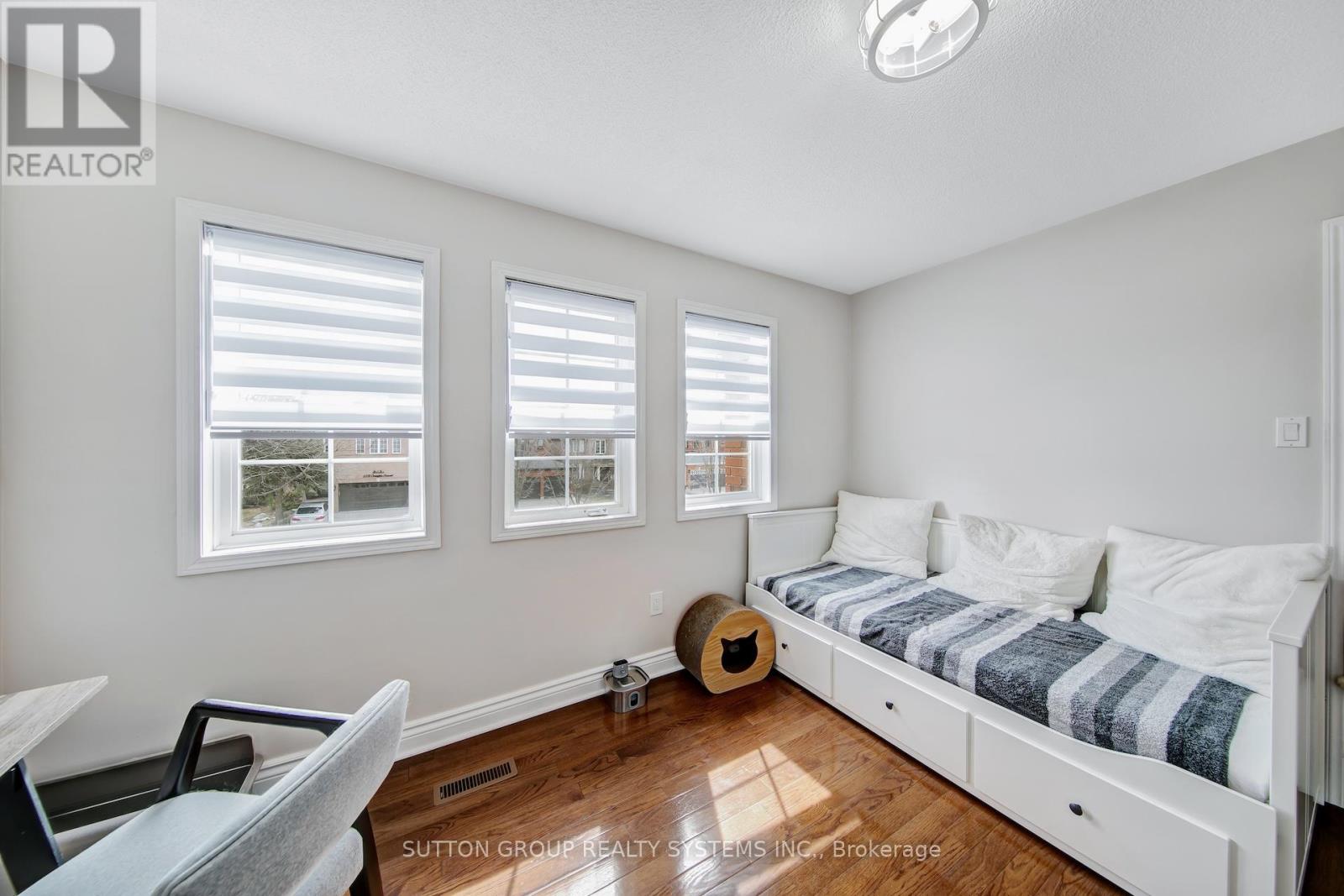 3336 Crompton Crescent, Mississauga, Ontario  L5B 4C7 - Photo 30 - W12953340