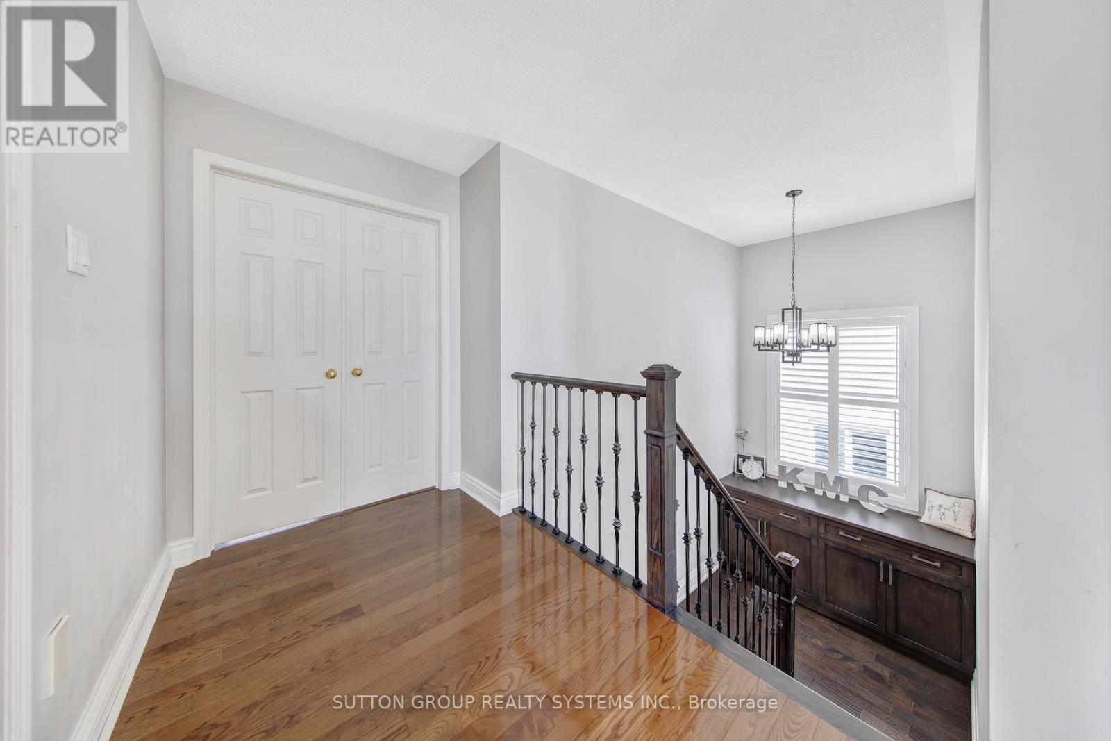 3336 Crompton Crescent, Mississauga, Ontario  L5B 4C7 - Photo 36 - W12953340