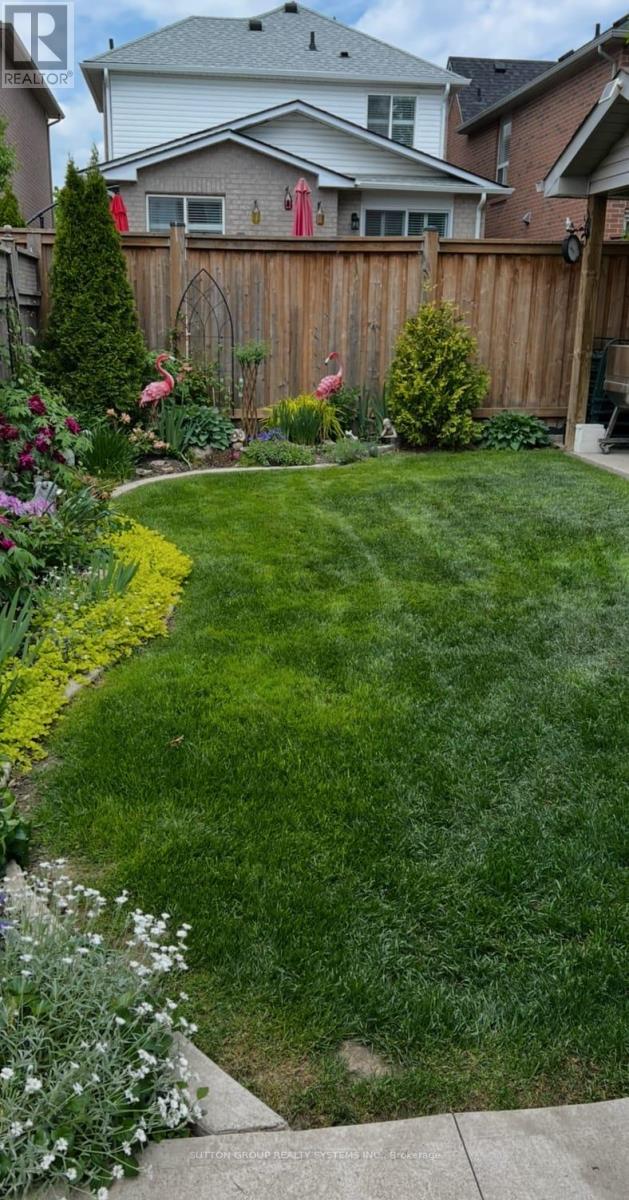 3336 Crompton Crescent, Mississauga, Ontario  L5B 4C7 - Photo 47 - W12953340