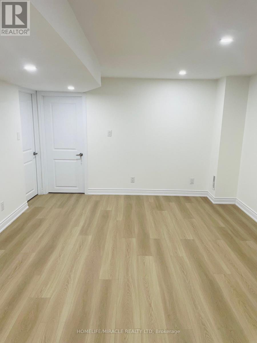 Bsmt - 1-2341 Canonridge Circle, Oakville, Ontario  L6M 4T9 - Photo 12 - W12953342