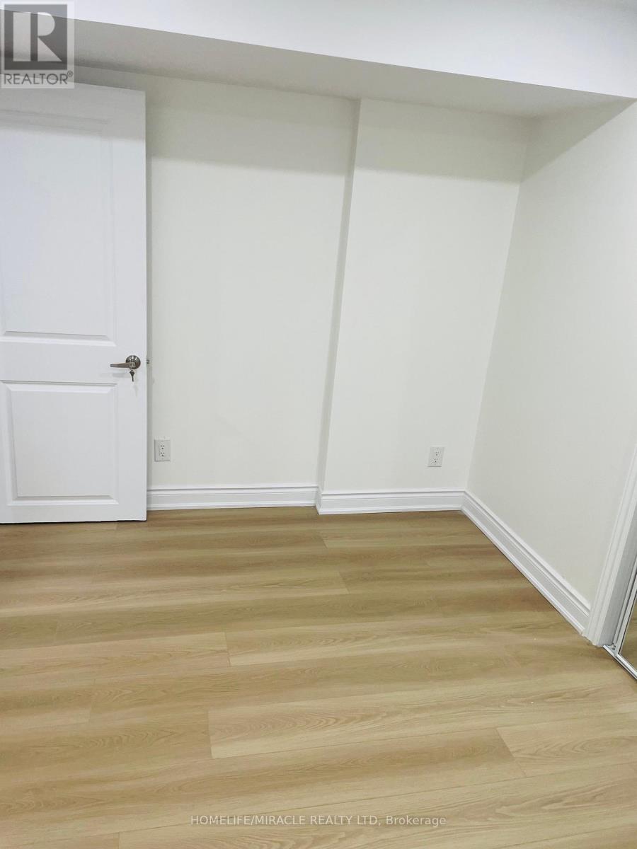 Bsmt - 1-2341 Canonridge Circle, Oakville, Ontario  L6M 4T9 - Photo 16 - W12953342