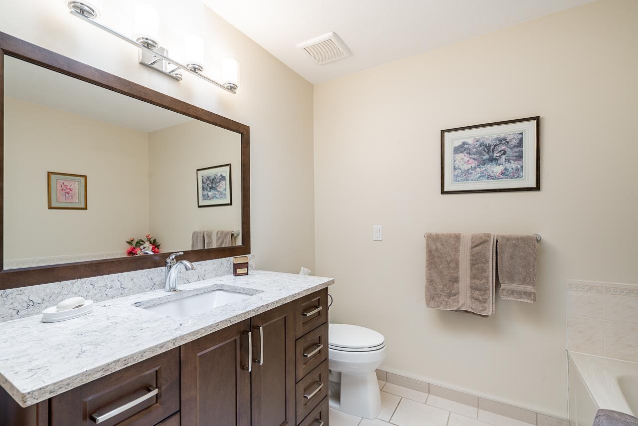 13560 15a Avenue, Surrey, British Columbia  V4A 8Z9 - Photo 26 - R3106100