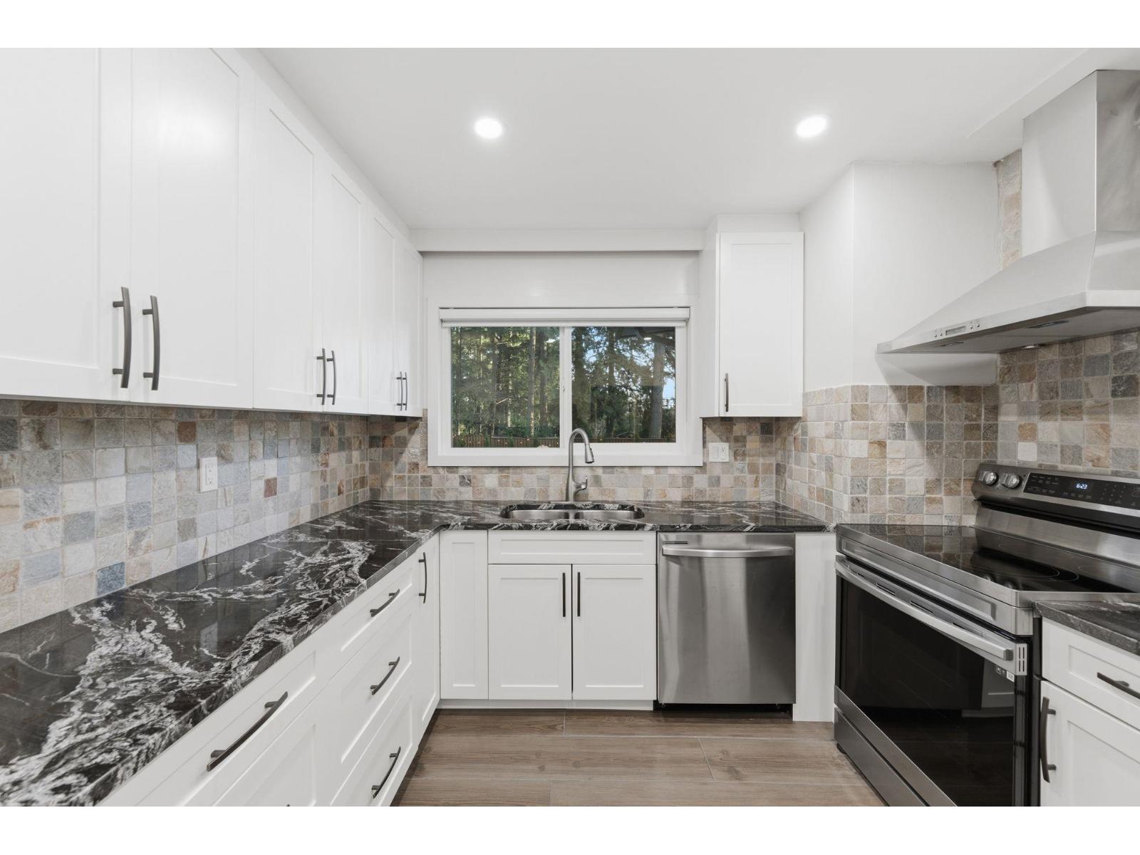 34694 Beverley Crescent, Abbotsford, British Columbia  V2S 4M6 - Photo 9 - R3105899