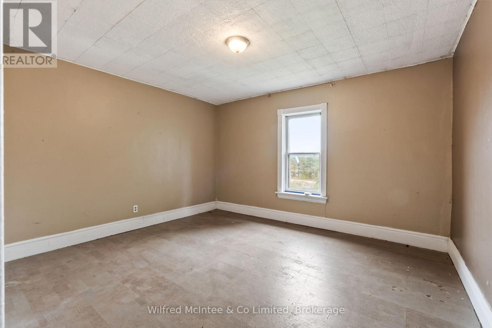 570 20 Side Road, Brockton, Ontario  N0G 2V0 - Photo 22 - X12471074