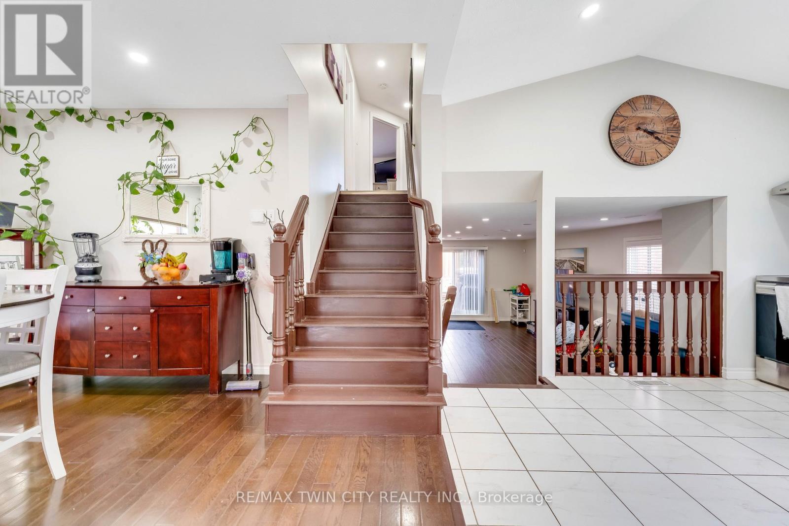 183 Bush Clover Crescent, Kitchener, Ontario  N2E 3P7 - Photo 21 - X12953044