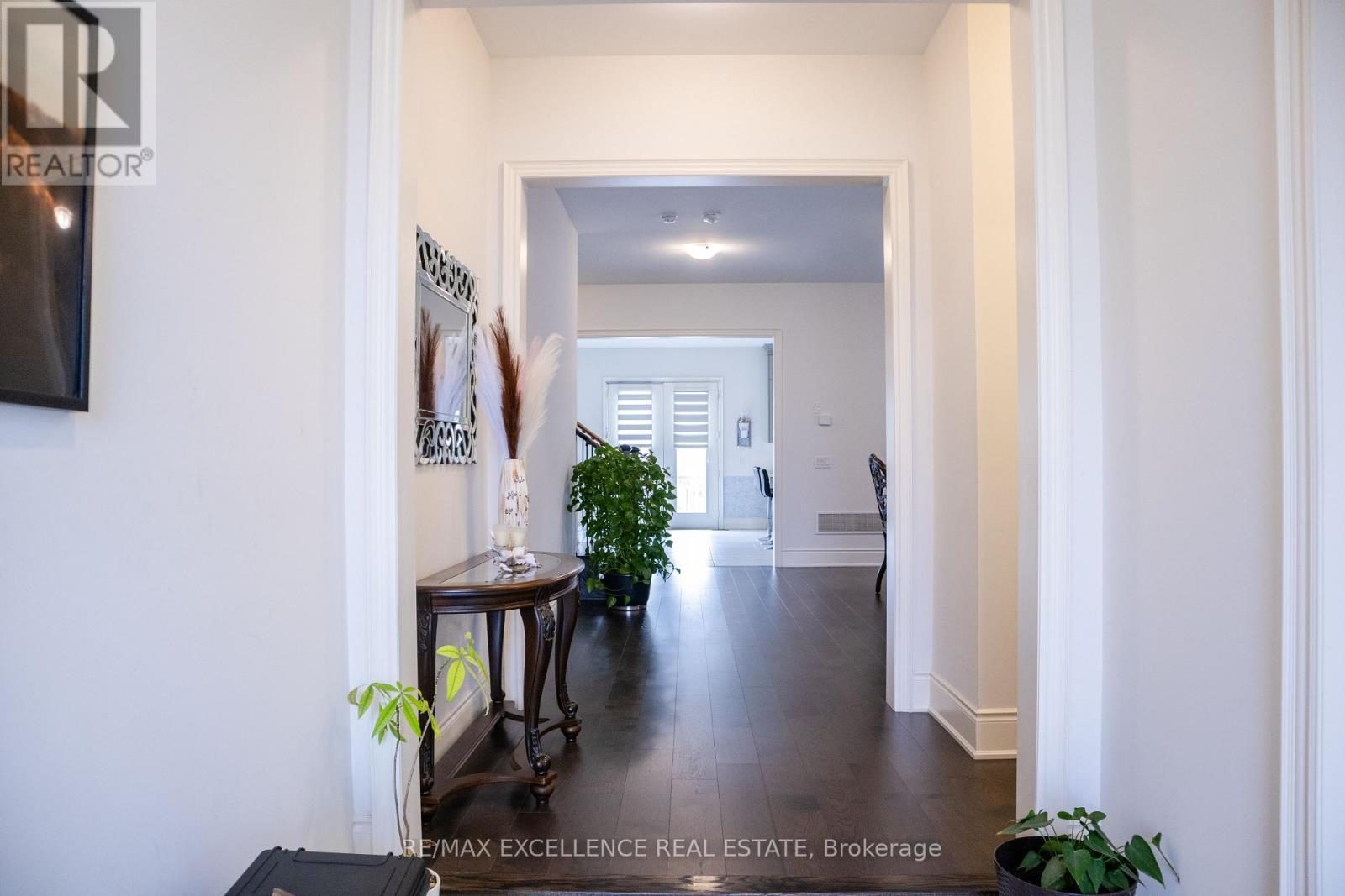 42 Cattail Crescent N, Hamilton, Ontario  L8B 1Z6 - Photo 4 - X12953080