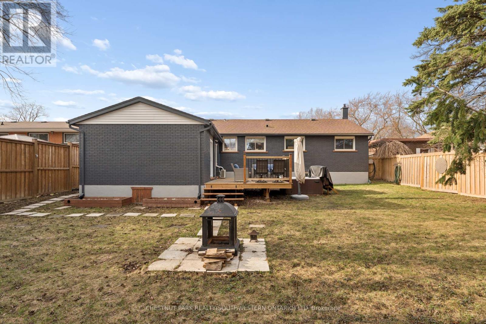 137 Donald Street, Kitchener, Ontario  N2B 3G7 - Photo 34 - X12953156