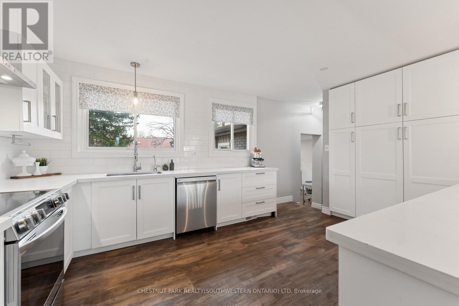 137 Donald Street, Kitchener, Ontario  N2B 3G7 - Photo 9 - X12953156