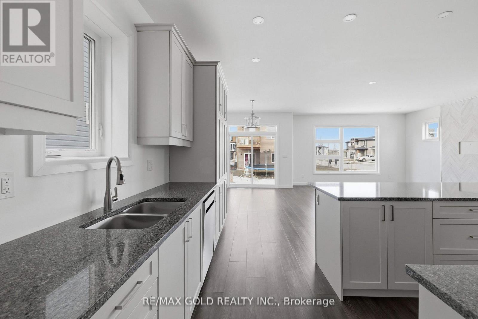 33 Walden Pond Drive, Loyalist, Ontario  K7N 0E7 - Photo 19 - X12953180