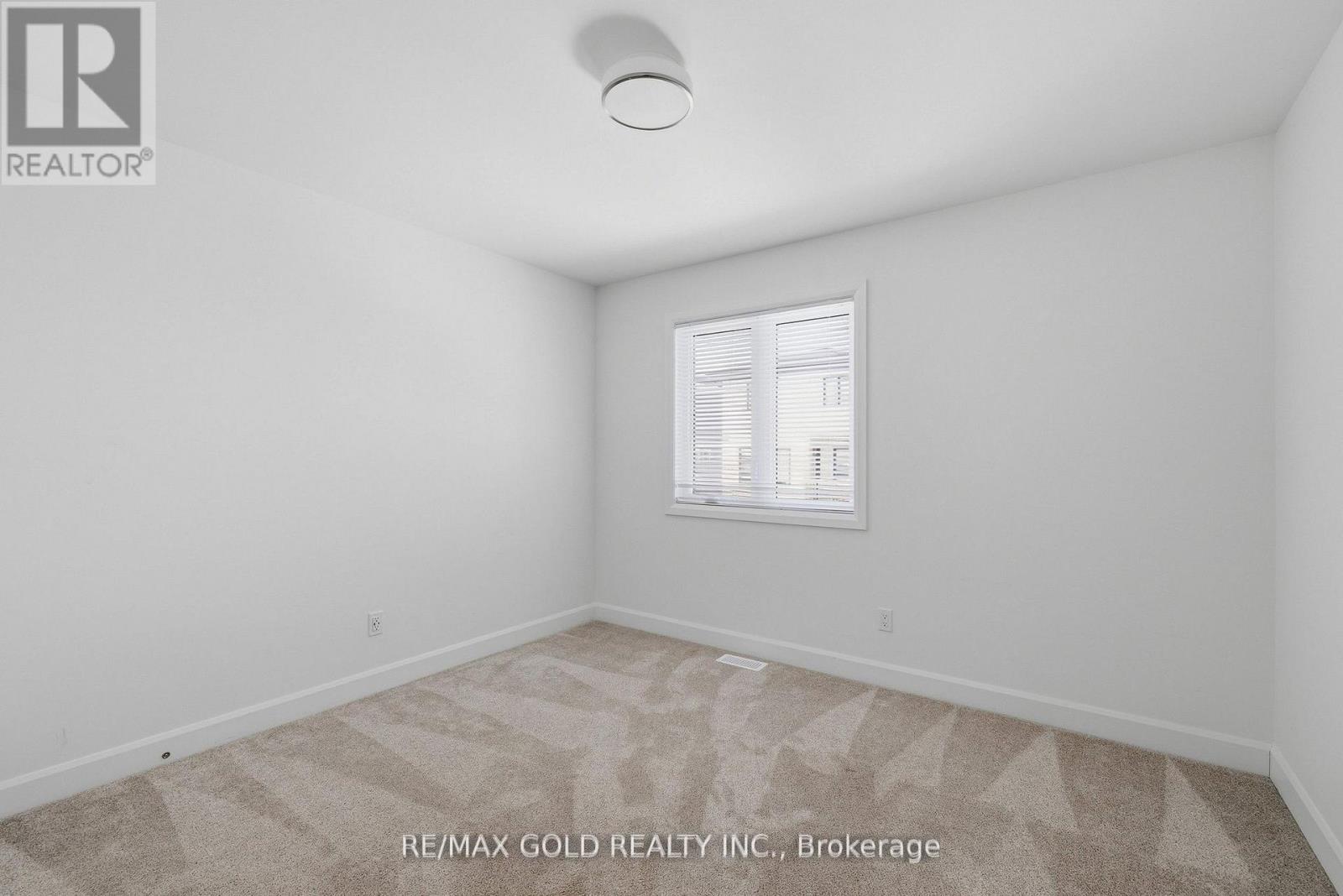 33 Walden Pond Drive, Loyalist, Ontario  K7N 0E7 - Photo 30 - X12953180