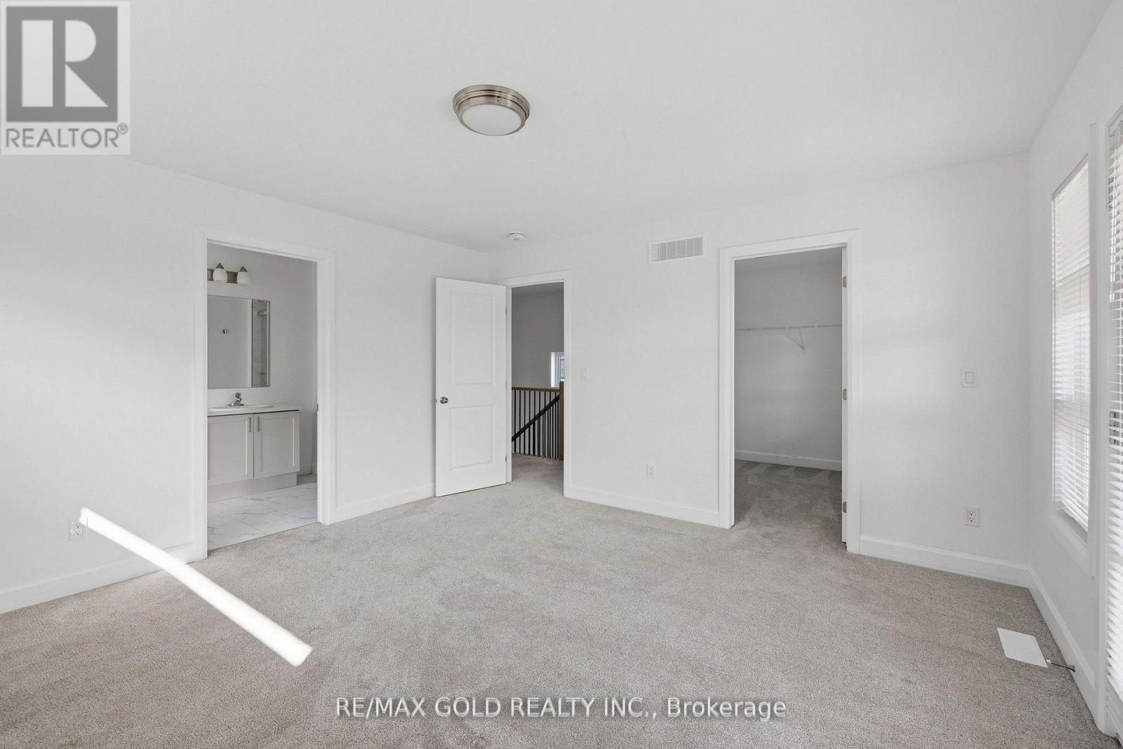 33 Walden Pond Drive, Loyalist, Ontario  K7N 0E7 - Photo 35 - X12953180