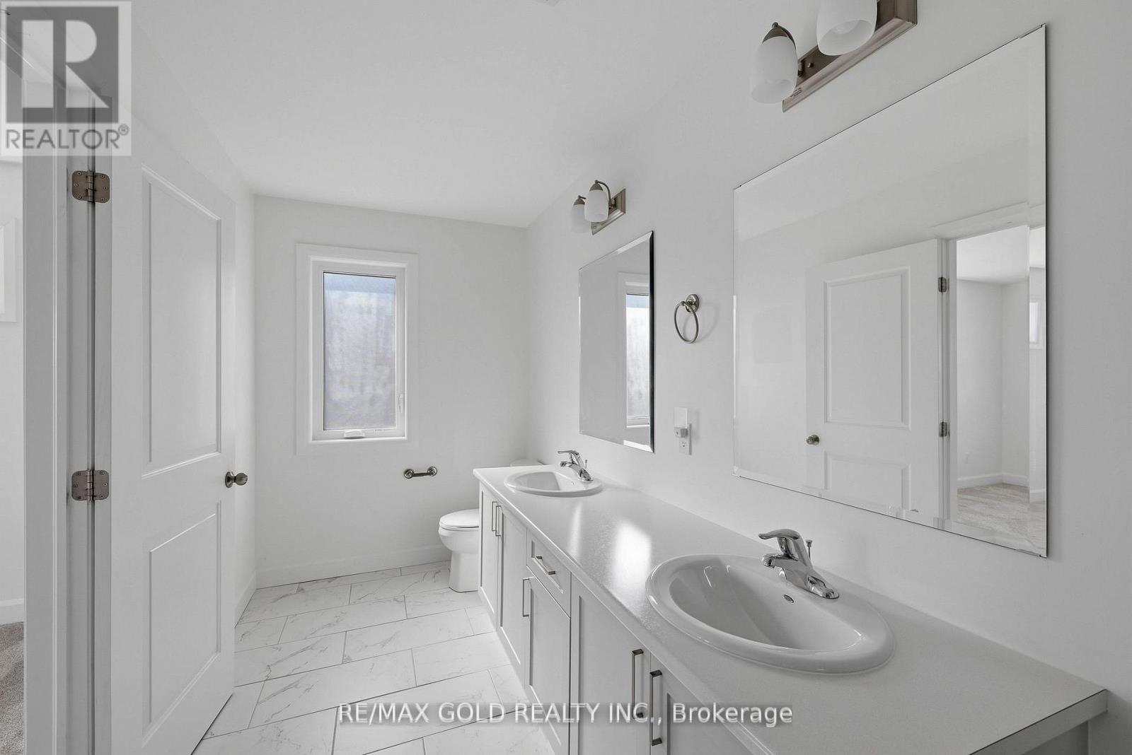 33 Walden Pond Drive, Loyalist, Ontario  K7N 0E7 - Photo 37 - X12953180