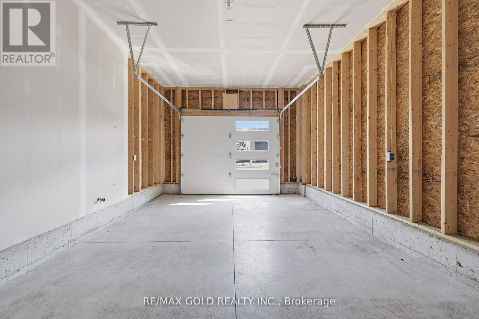 33 Walden Pond Drive, Loyalist, Ontario  K7N 0E7 - Photo 49 - X12953180