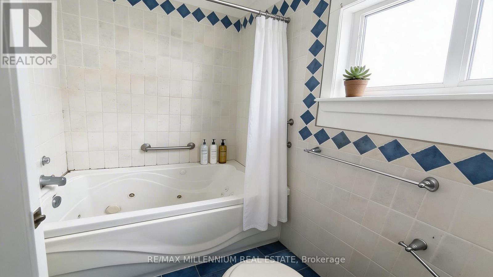 59 West Street S, Huntsville, Ontario  P1H 2M8 - Photo 4 - X12953206