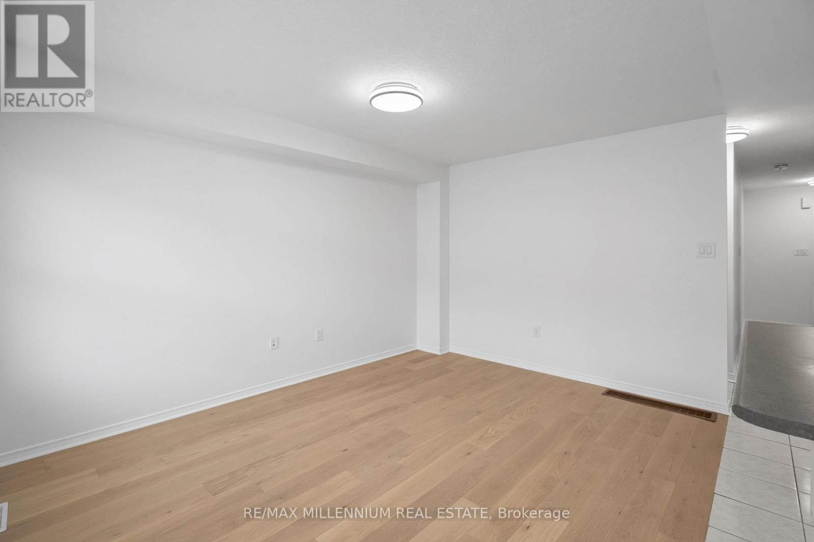 29 Cole Crescent, Brantford, Ontario  N3T 0P4 - Photo 7 - X12953292