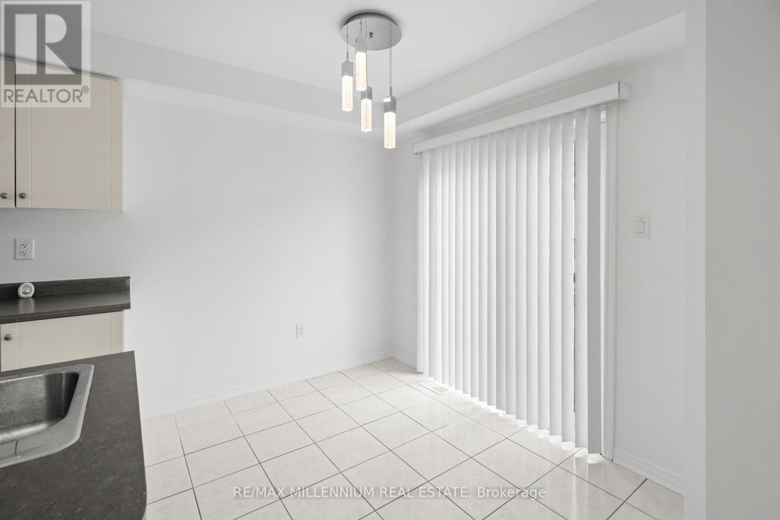 29 Cole Crescent, Brantford, Ontario  N3T 0P4 - Photo 9 - X12953292