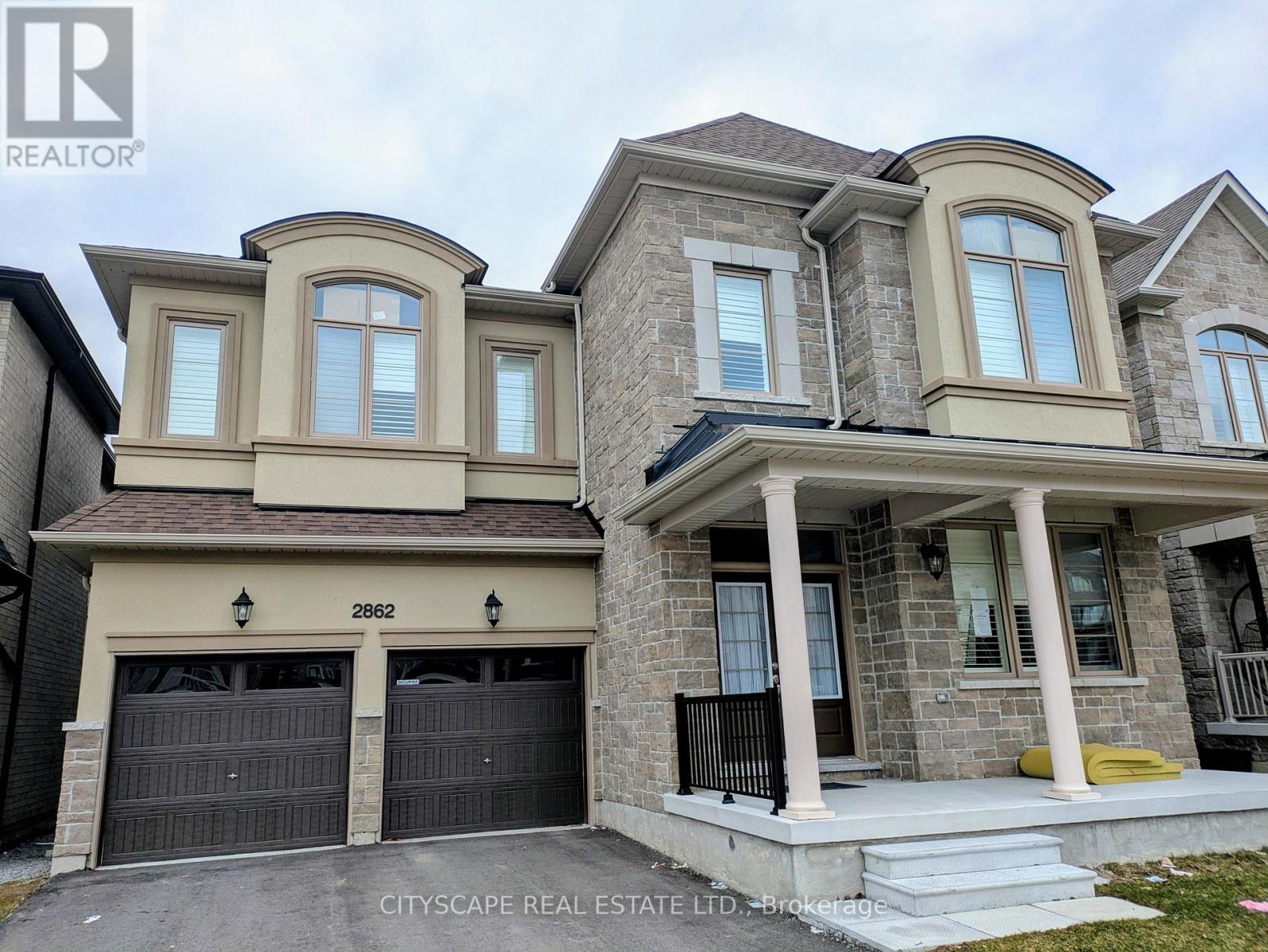 2862 Shortreed Gardens, Pickering, Ontario  L0H 1M0 - Photo 2 - E12952952