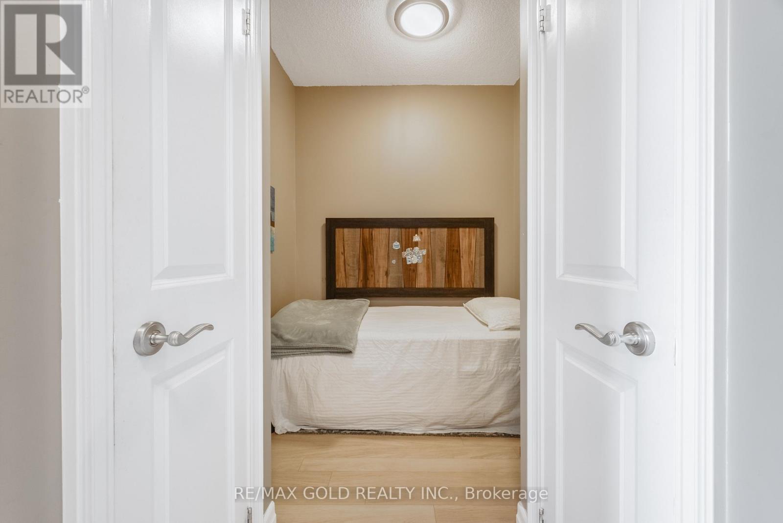 2407 - 100 John Street, Brampton, Ontario  L6W 0A8 - Photo 22 - W12929744