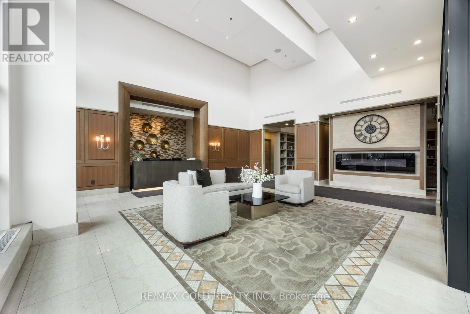 2407 - 100 John Street, Brampton, Ontario  L6W 0A8 - Photo 20 - W12929744