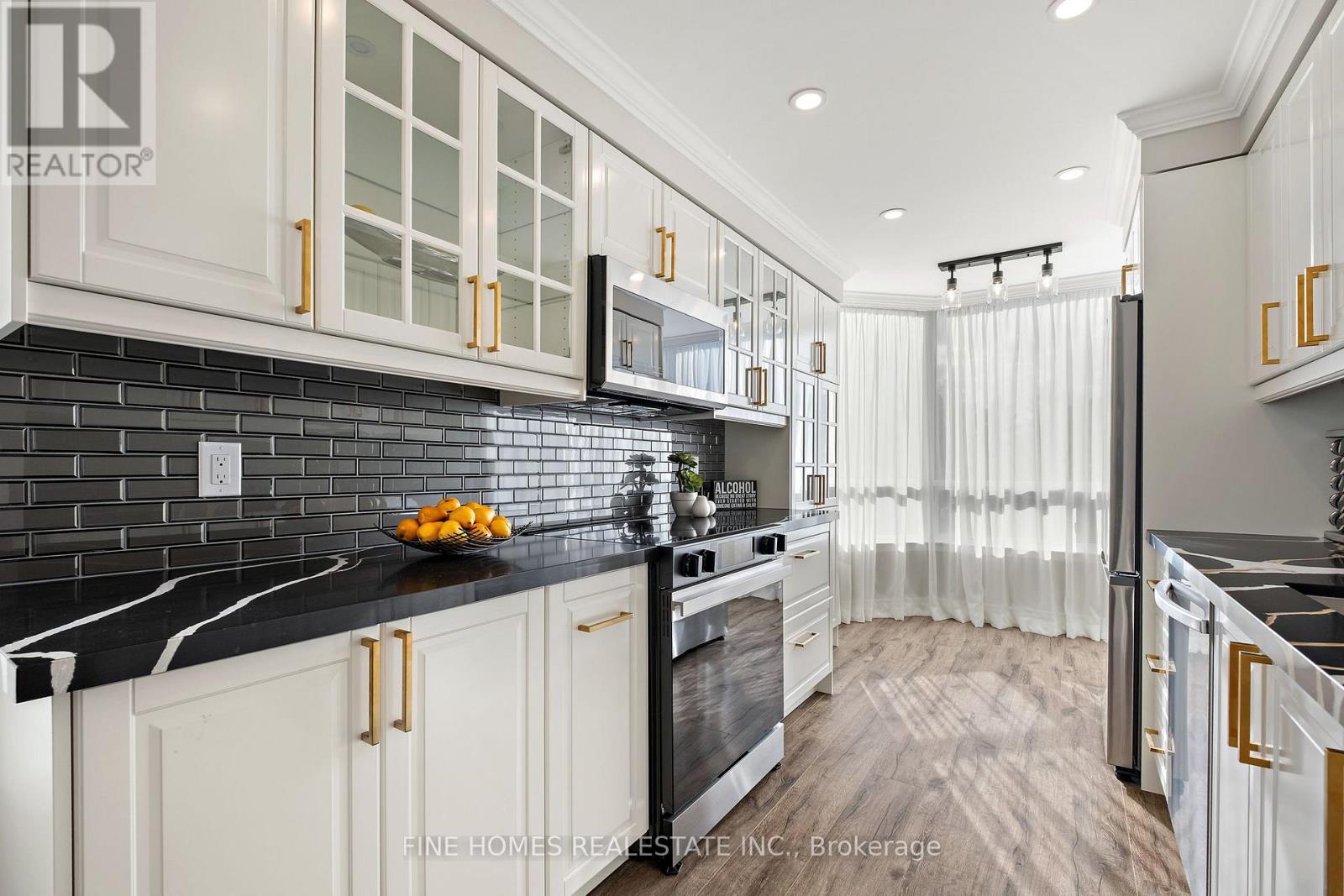 307 - 120 Promenade Circle, Vaughan, Ontario  L4J 7W9 - Photo 8 - N12953314