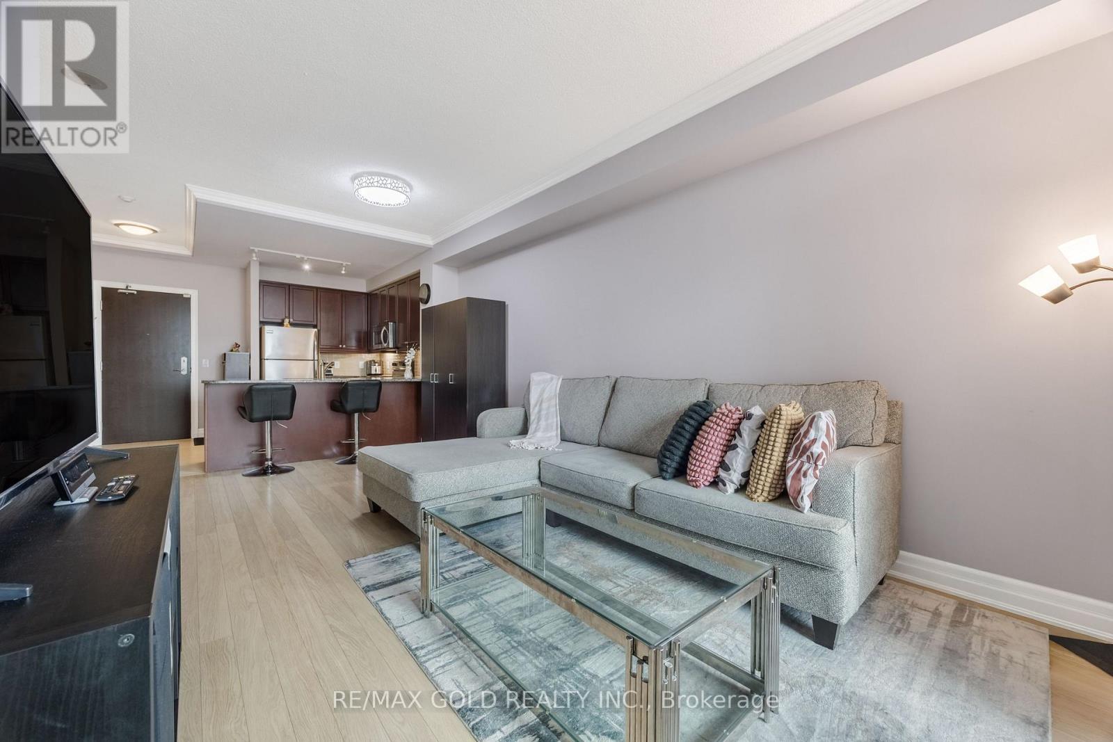 2407 - 100 John Street, Brampton, Ontario  L6W 0A8 - Photo 11 - W12929744