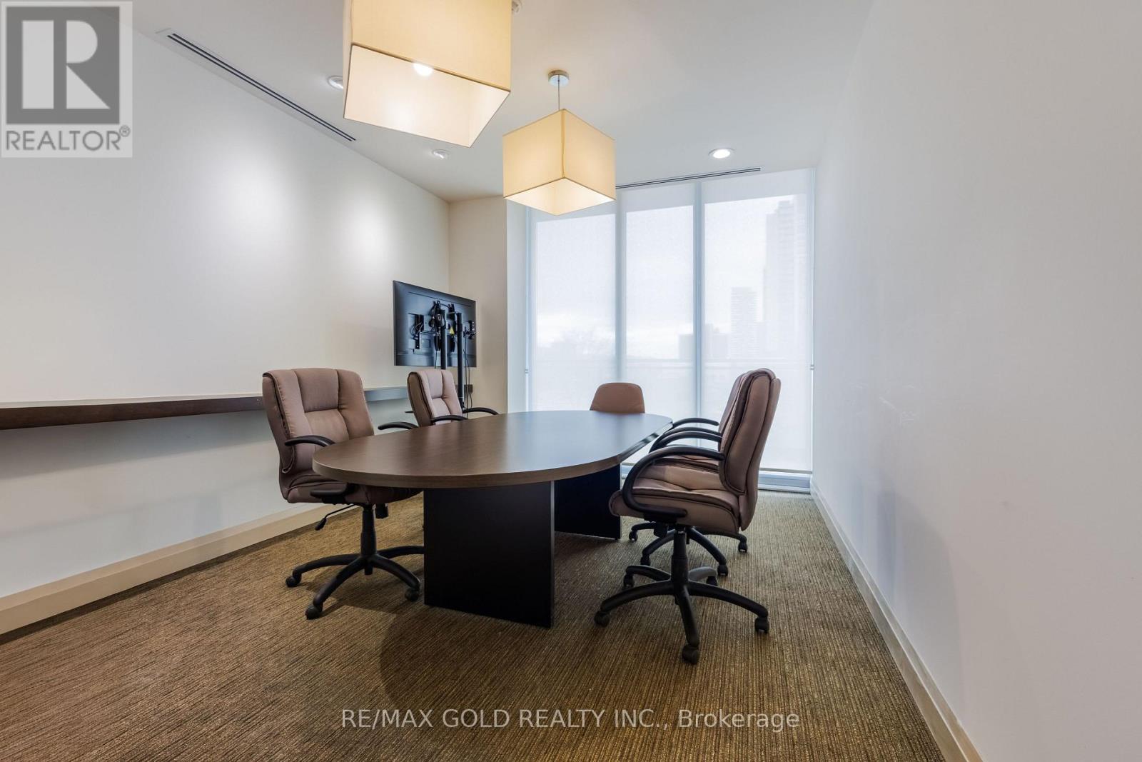 2407 - 100 John Street, Brampton, Ontario  L6W 0A8 - Photo 37 - W12929744