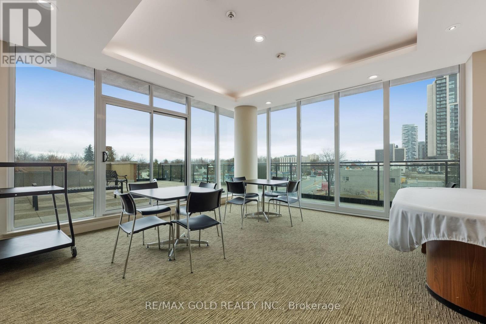 2407 - 100 John Street, Brampton, Ontario  L6W 0A8 - Photo 39 - W12929744