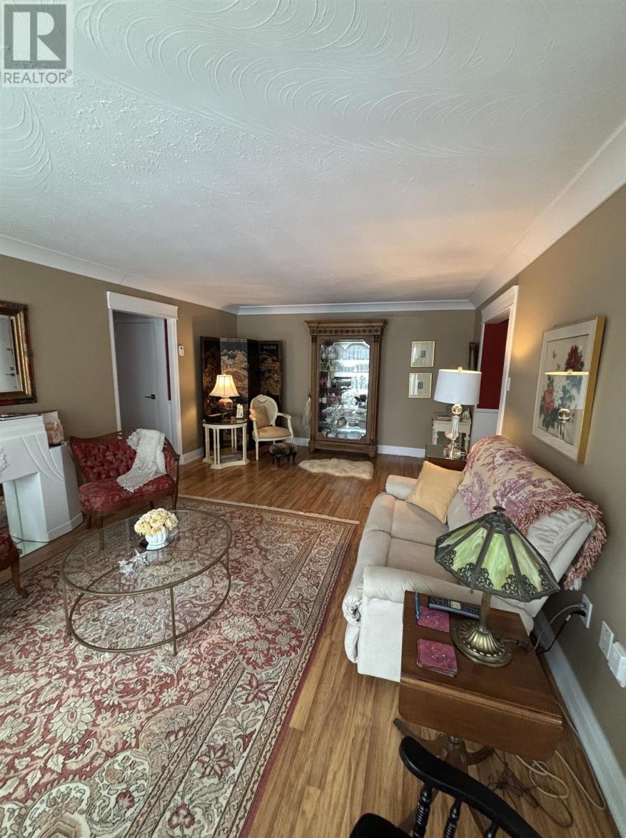 570 Macdonald Ave # 203, Sault Ste. Marie, Ontario  P6B 1J3 - Photo 4 - SM260601