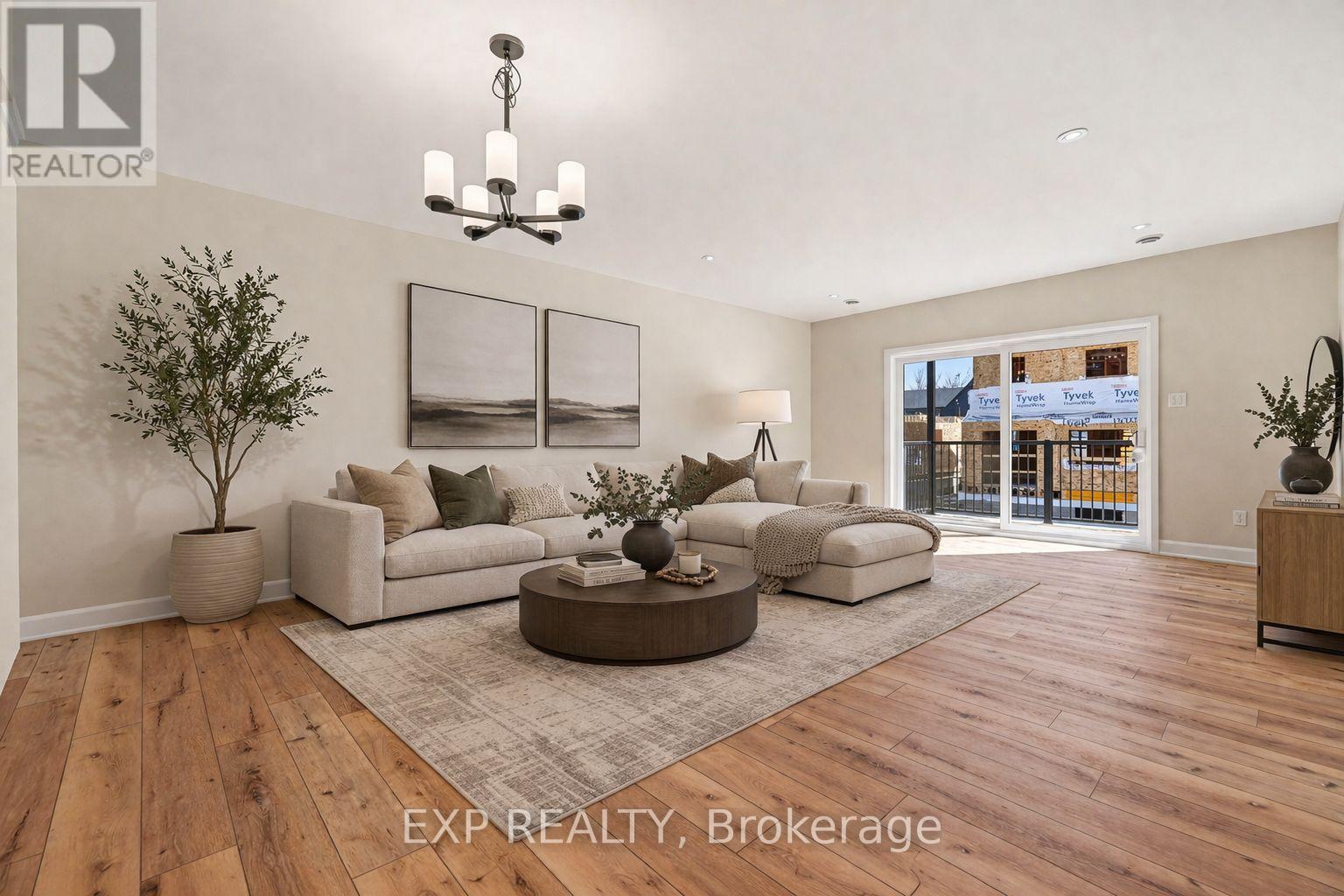 448 Falcon Lane, Russell, Ontario  K4R 0M5 - Photo 2 - X12718702