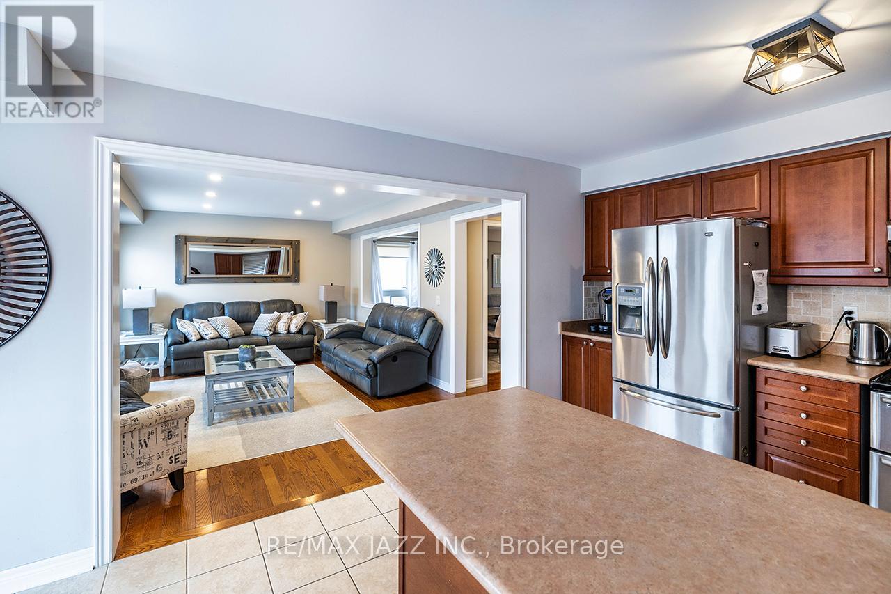 174 Southfield Avenue, Clarington, Ontario  L1E 3K1 - Photo 18 - E12953438