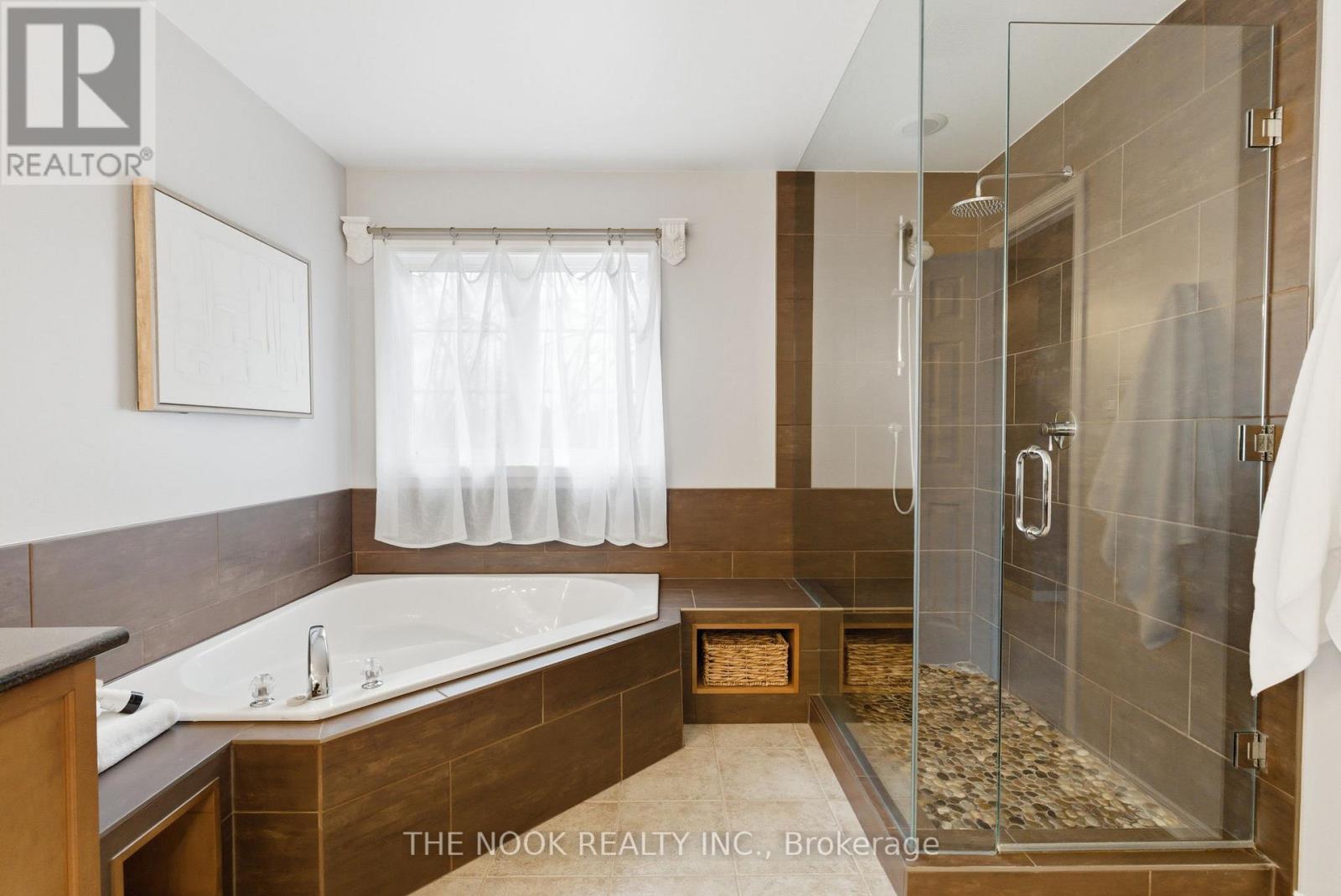 113 Feint Drive, Ajax, Ontario  L1T 0E8 - Photo 28 - E12953466