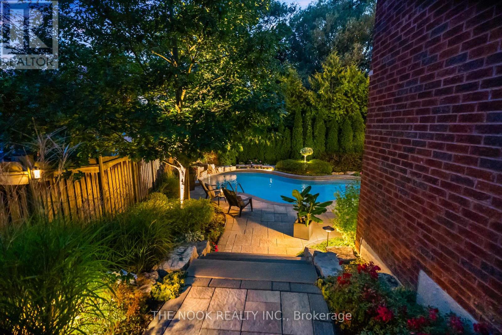 113 Feint Drive, Ajax, Ontario  L1T 0E8 - Photo 44 - E12953466