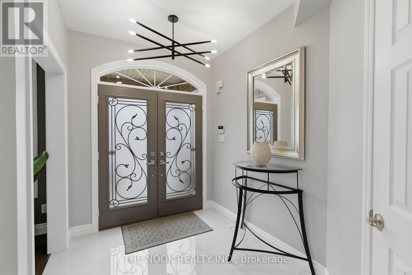 113 Feint Drive, Ajax, Ontario  L1T 0E8 - Photo 7 - E12953466