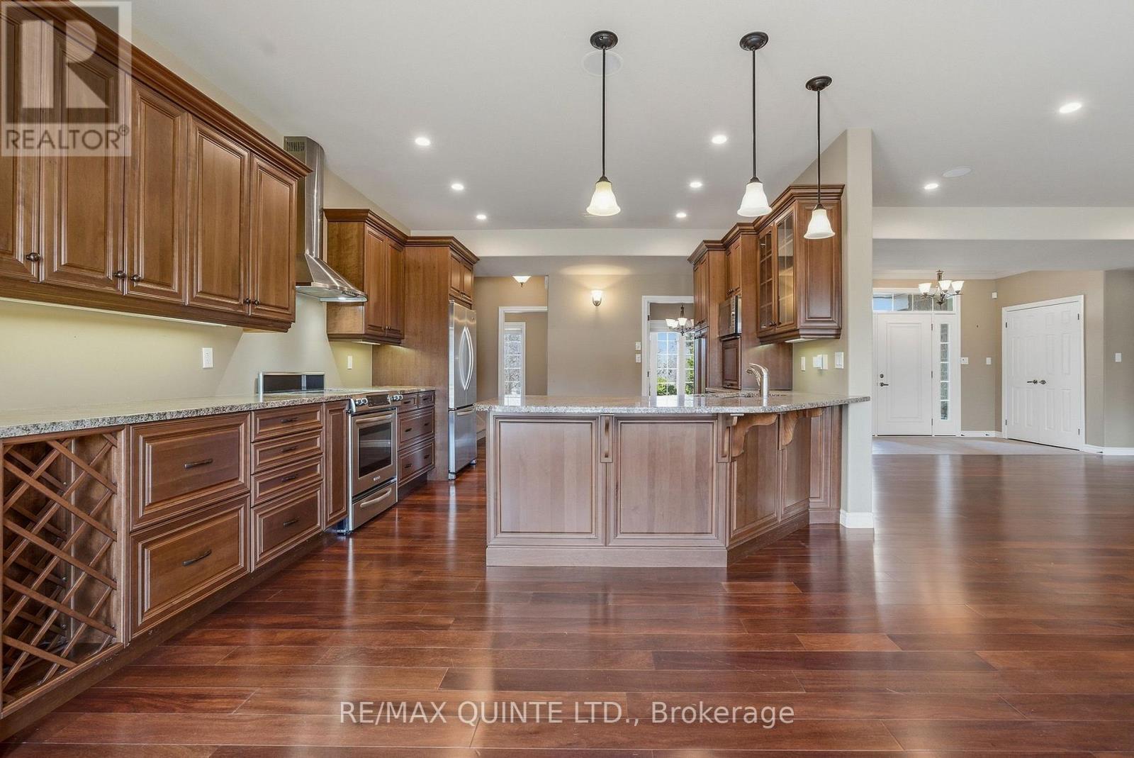 3717 County Rd 3 Road, Prince Edward County, Ontario  K0K 1L0 - Photo 15 - X12953408