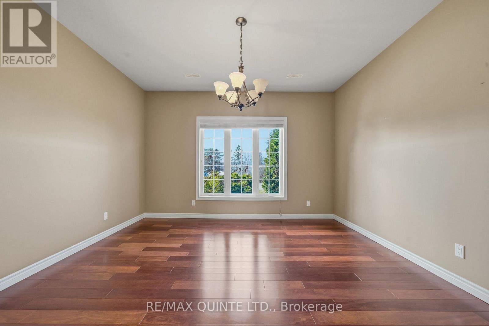 3717 County Rd 3 Road, Prince Edward County, Ontario  K0K 1L0 - Photo 25 - X12953408