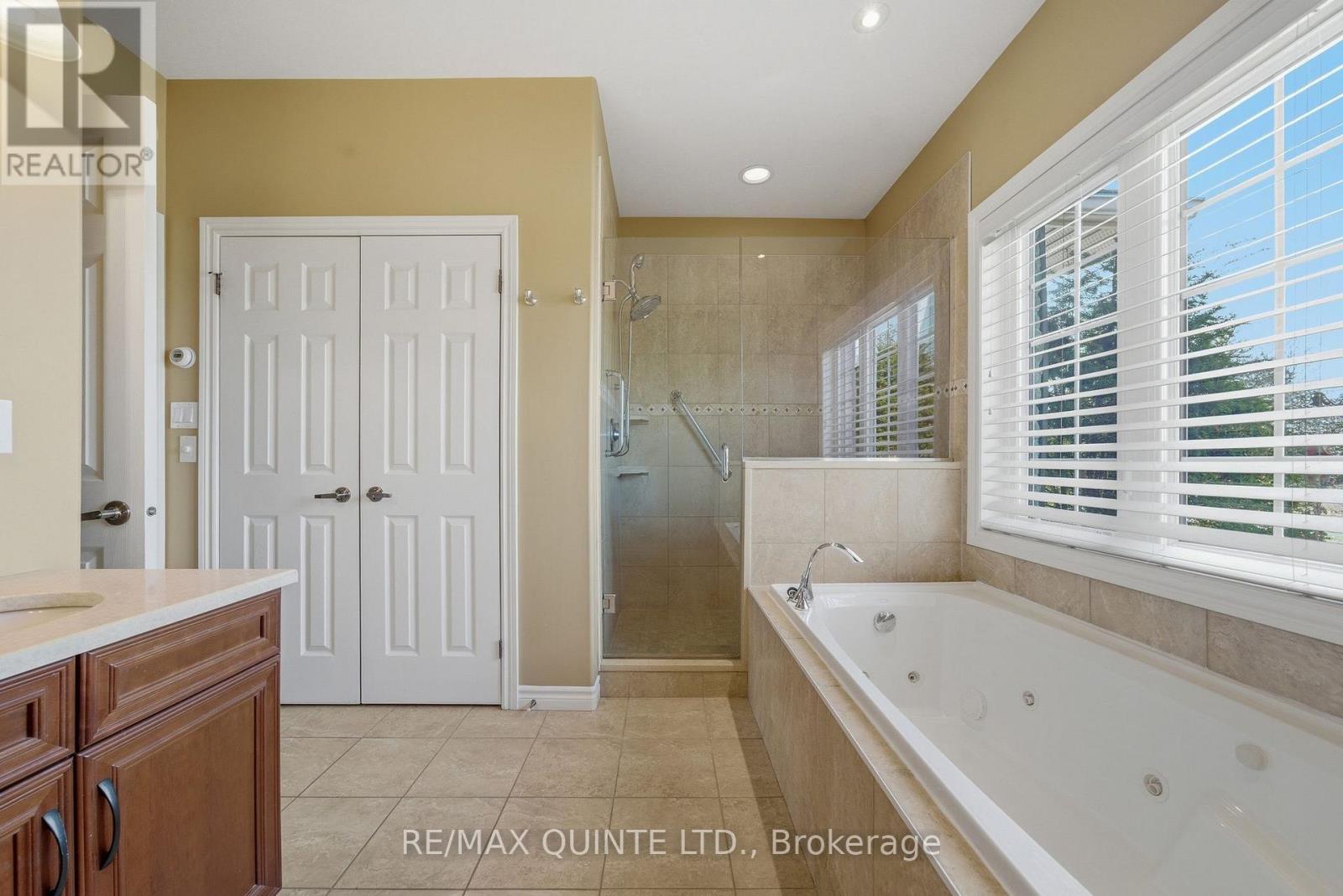 3717 County Rd 3 Road, Prince Edward County, Ontario  K0K 1L0 - Photo 31 - X12953408