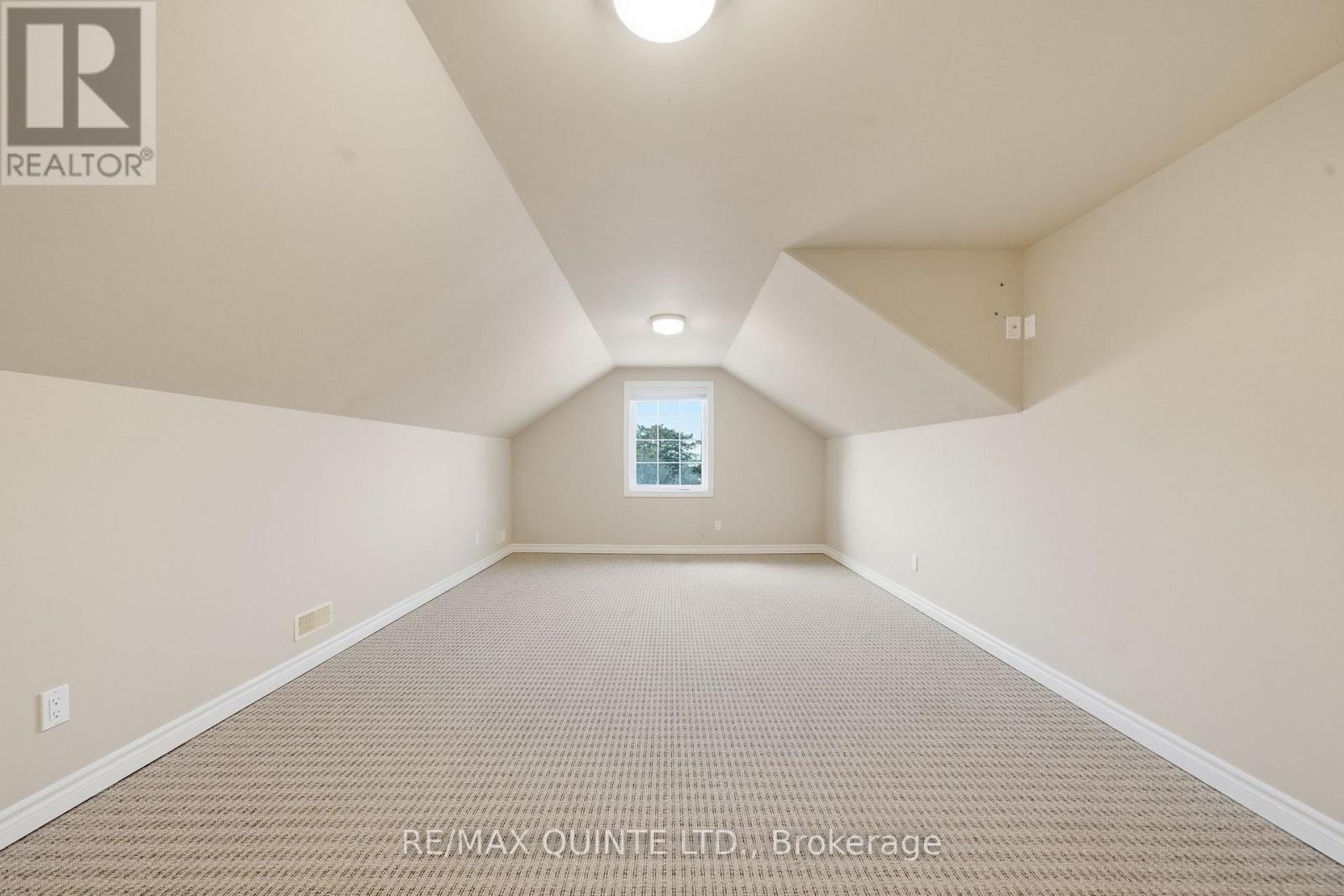 3717 County Rd 3 Road, Prince Edward County, Ontario  K0K 1L0 - Photo 38 - X12953408