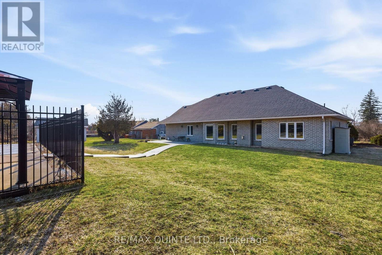 3717 County Rd 3 Road, Prince Edward County, Ontario  K0K 1L0 - Photo 40 - X12953408