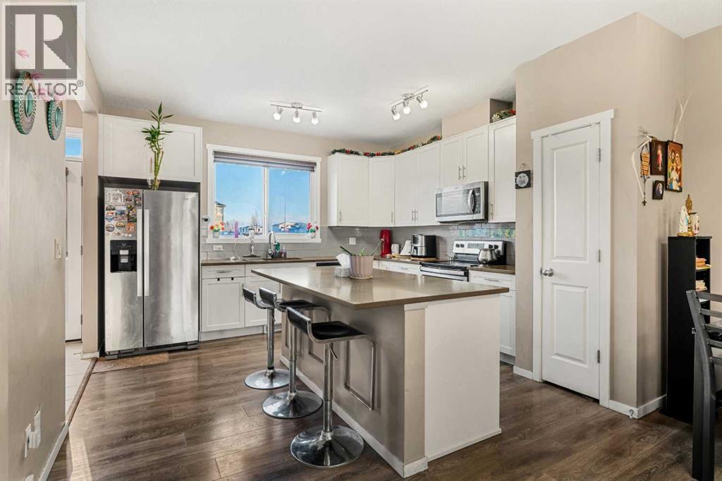 8916 46 Street NE, Calgary, Alberta  T3J 0X6 - Photo 7 - A2296624