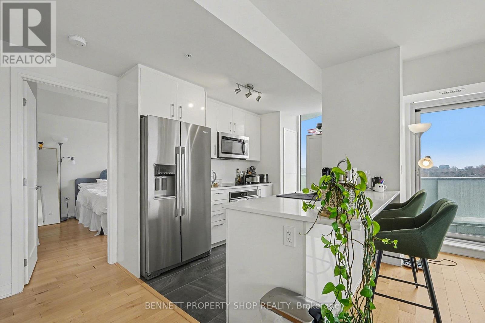 504 - 805 Carling Avenue, Ottawa, Ontario  K1S 2E7 - Photo 7 - X12953402