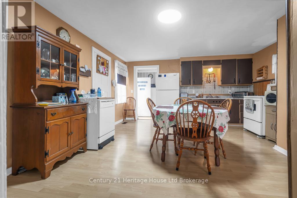 26 Pearl Street, Tillsonburg, Ontario  N4G 1L3 - Photo 12 - X12953470