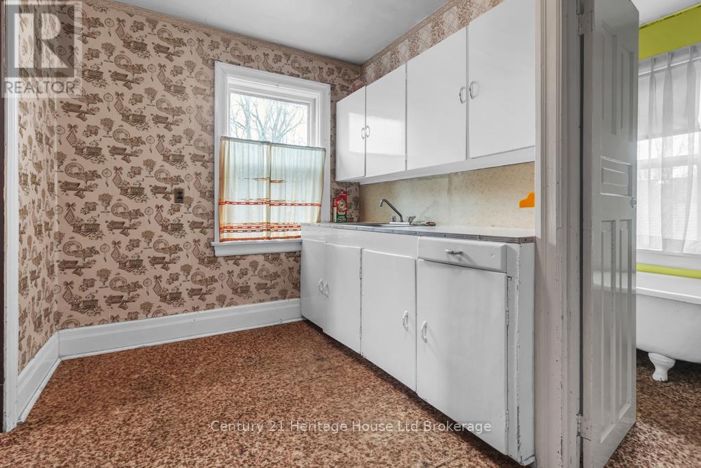 26 Pearl Street, Tillsonburg, Ontario  N4G 1L3 - Photo 14 - X12953470